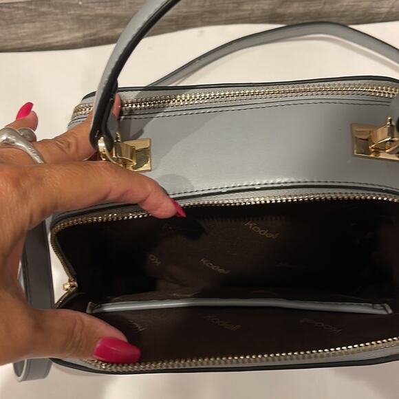 Kadell leather handle purse with detachable strap like new without Tag - Picture 5 of 7